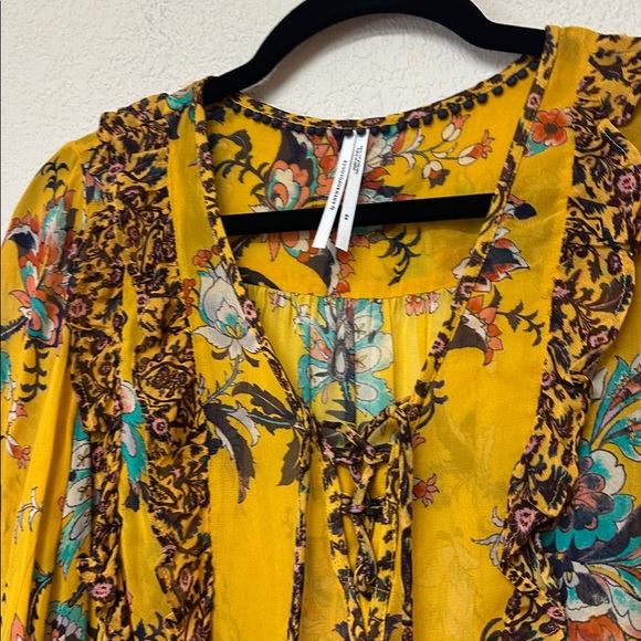 Anthropologie Breezy Sheer Tunic Women Small Yellow Floral Boho Top Blouse XS - Picture 4 of 4